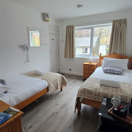 Snowdonia Mountain Lodge Отели рядом с достопримечательностью «Замок Долбадарн»