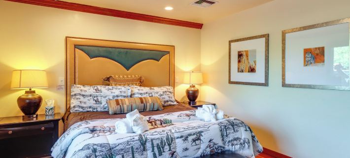 Tucson Casita w/ Shared Swim Spa, Close to Hiking! Hotels in Pima County