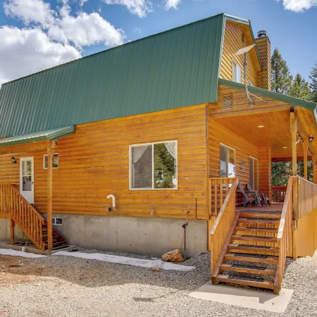 Duck Creek Village Cabin Near National Forest!
