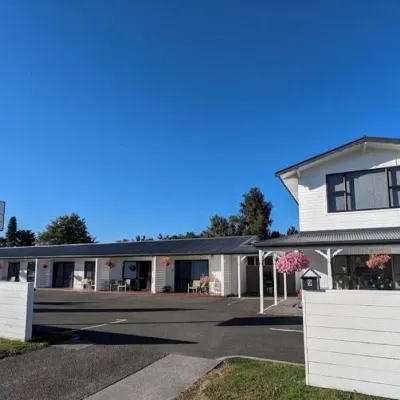 Ashbrook Motel Taupo Hotels near Lava Glass - Glassblowing Studio, Sculpture Garden, Art Gallery, Café