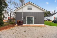 Modern Arts District Loft With Boat Parking 1 Bedroom Cottage -  Privatzimmer
