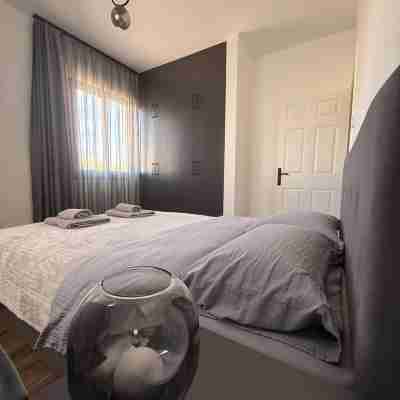 Nicosia Serenity, Stylish & Peaceful Central Stay Rooms