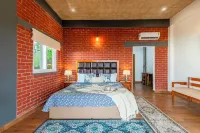 ELIVAAS 4 BHK With Garden & Bonfire - Fleur De Lis