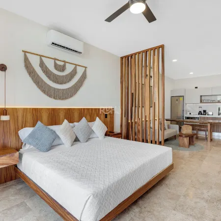 Ixuh Ocean Front 5 Ave Playa del Carmen