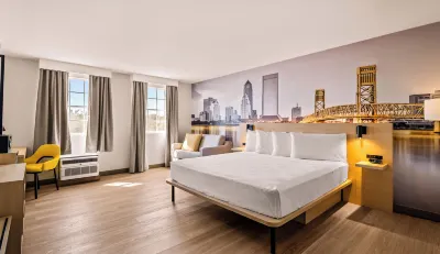 B&B Hotel Jacksonville Airport Hotels near Anheuser-Busch Brewery