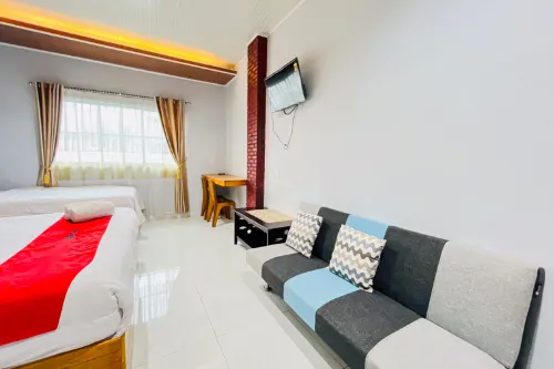 RedDoorz @ Hotel Dieng Berastagi