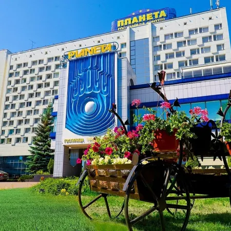 Гостиница Планета Отели рядом с достопримечательностью «Комплекс «Минск-Арена»»