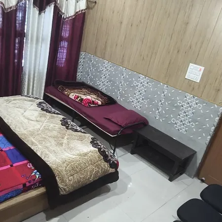 Omji - Kalindi Seva Sadan