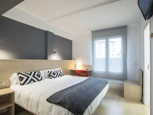 Hotel Burlada - 2-Star