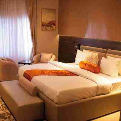 Frank N Hotels Rooms