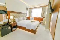 The Monaco Hotel Taytay