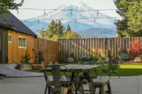 Shasta View Lodge - parking