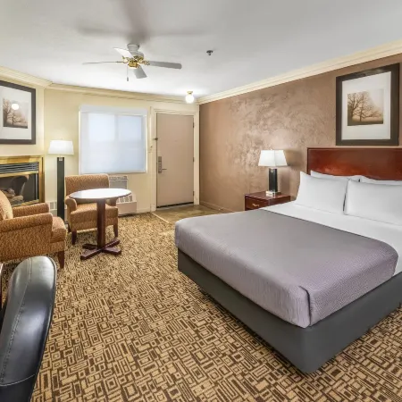Quality Inn & Suites Hotels in High Level
