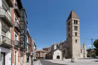 Bright apartment in the heart of Valladolid. Solanilla IV