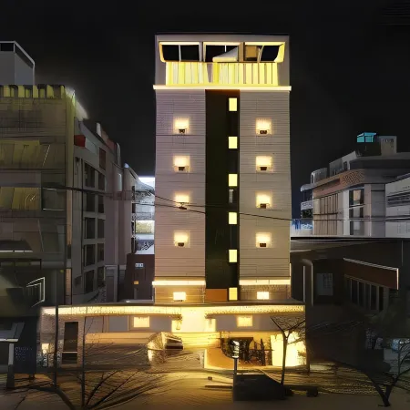 Londorner Hotel  New Port Yongwon
