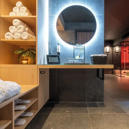 One Two Four - Hotel & Spa