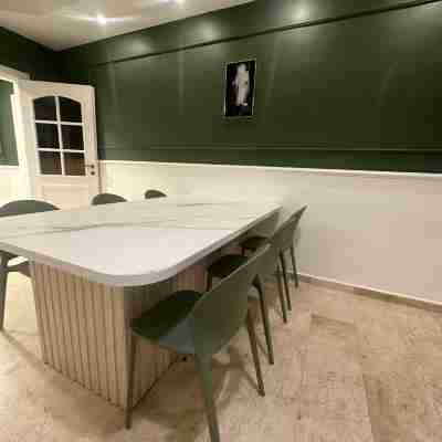 3 Bedroom Apartment of 200m Jre Others