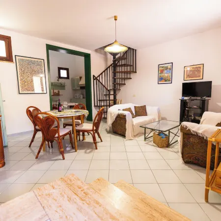 During Home - Beach Apartment with Patio & Free Parking