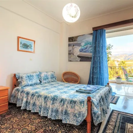 Bright comfy flat near the beach & the city center