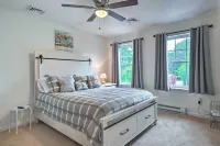 Jacuzzi & Resort Amenities: Tobyhanna Family Home! - Wifi