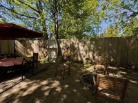 Walk to Beach 1 • Sleeps 9 • Free Parking & WiFi - Lantställe
