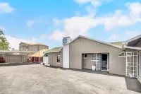 The Armagh Guesthouse - parking