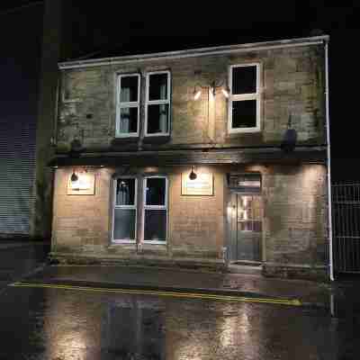 Irvine Guest House Hotel Exterior