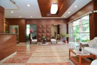 Sivaranjani Hotel - parking