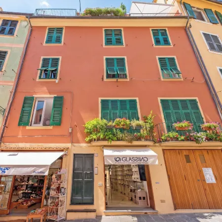 Cozy Maria Apartment in Portofino - Happy Rentals