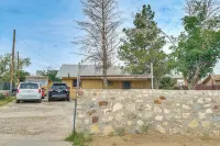 Great for Couples & Duos: Suite Outside El Paso - 4-Star