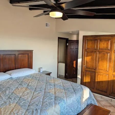 Cozy condo 2 minutes from the beach at a tennis resort gated community