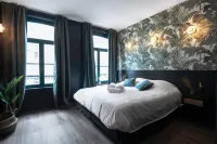Secret Walls - Bed and Breakfasts