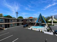 La Casa Inn - Motels