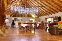 Thandile Country Lodge - Mountain view
