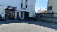Hotel Niihama Hills Prince House - parkir