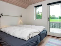 Bright Family Cottage by Kelstrup Beach - 홈스테이