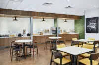 Fairfield Inn & Suites Raleigh Wake Forest - breakfast