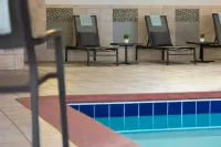 Residence Inn des Moines Downtown - Kolam Renang