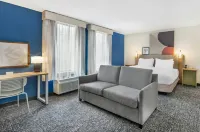 Spark by Hilton Roanoke Airport - 2-Star