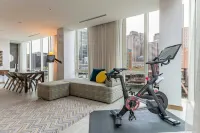 The Envoy Hotel, Autograph Collection - Gym