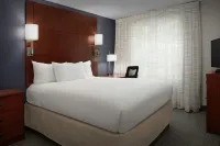Residence Inn Greensboro Airport - Pet friendly