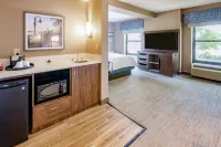 Hampton Inn Wilmington-Medical Park - bar