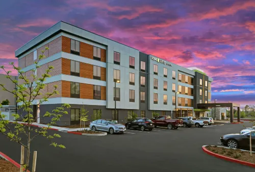 Home2 Suites by Hilton Salem - parking