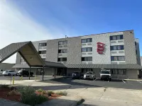 Red Roof Inn Charleston - Dunbar - parcheggio