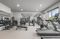 Luxury Salem 2BR Apartment | Pool • Gym • Parking - Apartments