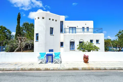 Azzurro Luxury Holiday Villas - Airport Shuttle