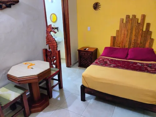 Cancun Guest House 3 Near Ado Bus Terminal and 25 Min from/to Airport by Shuttle - Pensionat