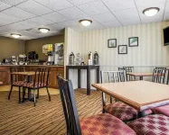 Sleep Inn & Suites - parking