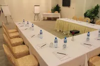 Gulf Suites Hotel Amwaj - Интернет