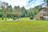 Screened Porch: Family-Friendly St Stephen Retreat - 3-Star